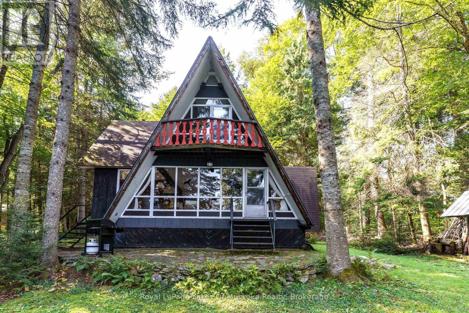 1363 West Oxbow Lake Road, Lake Of Bays, Ontario  P1H 2J6 - Photo 3 - X12143532