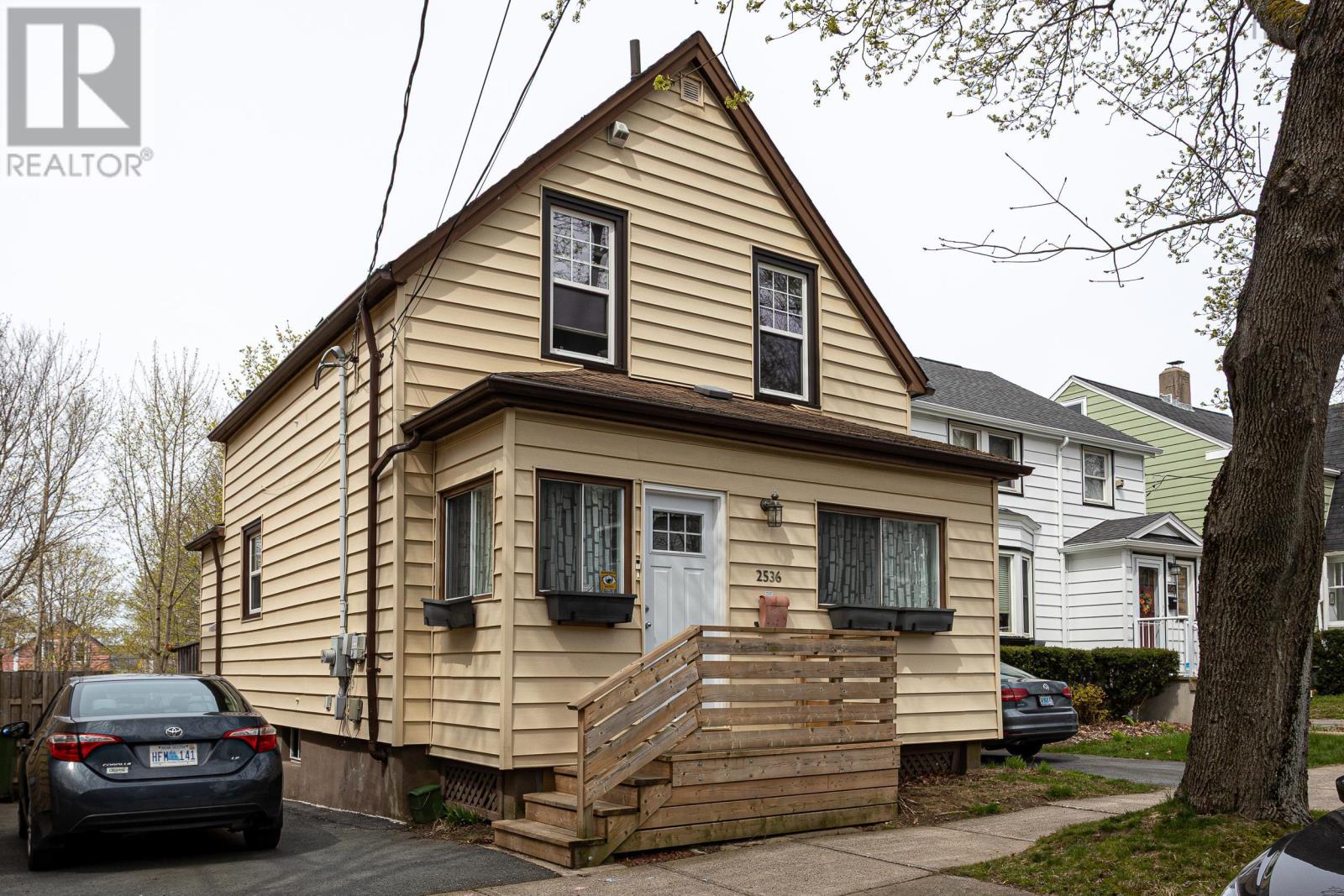 Property at 2536 Elm Street image 1