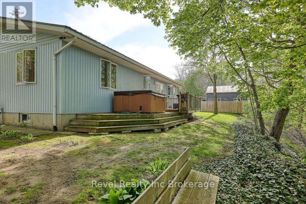 36 North Street E, Norwich, Ontario  N0J 1R0 - Photo 12 - X12138772