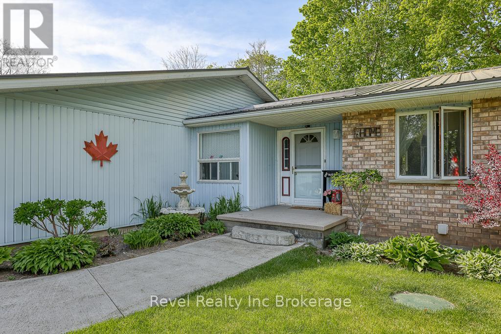 Property at 36 NORTH STREET E image 5