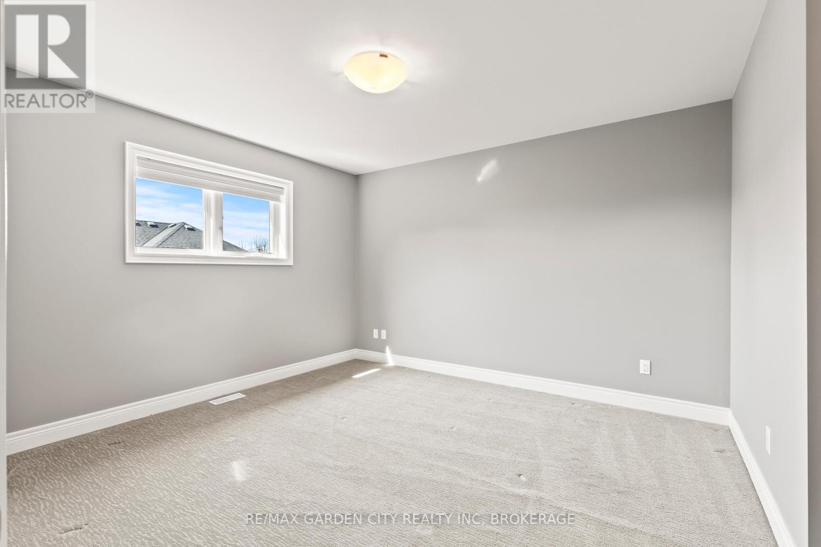 102 - 140 Parnell Road, St. Catharines, Ontario  L2M 1V4 - Photo 21 - X12143505