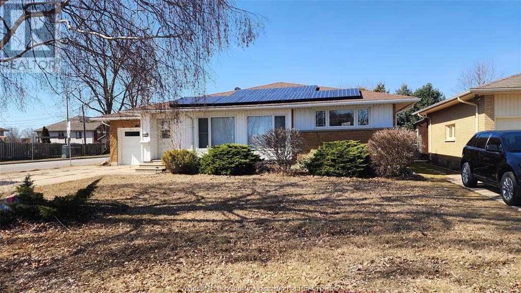 Property at 107 Danforth AVENUE image 2