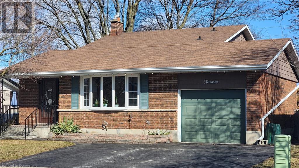 Property at 14 DUNSMERE Drive image 1