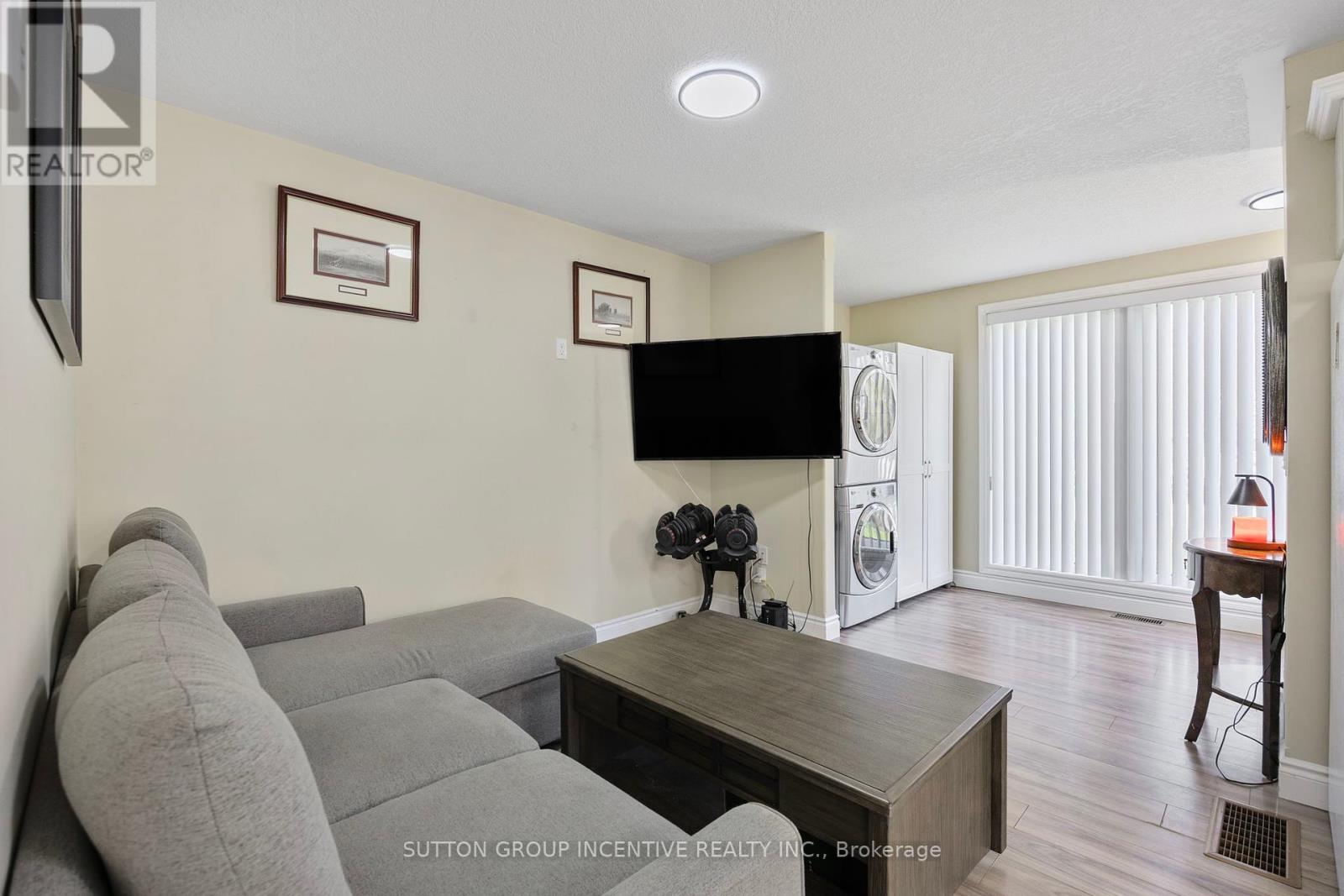 Property at 456 ALBERT STREET image 5