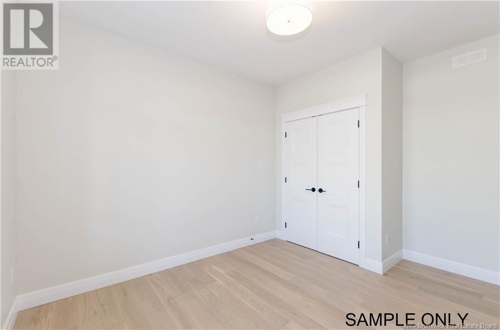 Property at 543 Royal Oaks Boulevard image 5