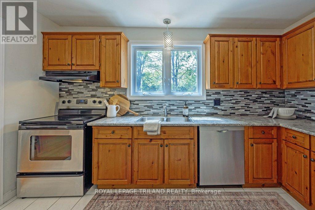 50 Brentwood Crescent, London North (North J), Ontario  N6G 1X2 - Photo 13 - X12143572