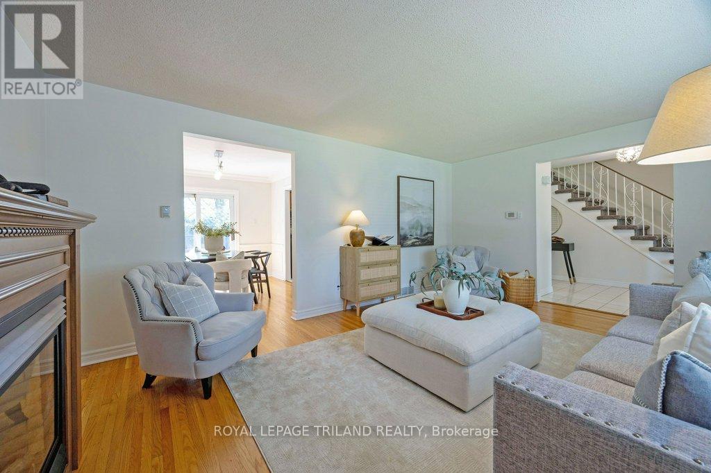 50 Brentwood Crescent, London North (North J), Ontario  N6G 1X2 - Photo 6 - X12143572