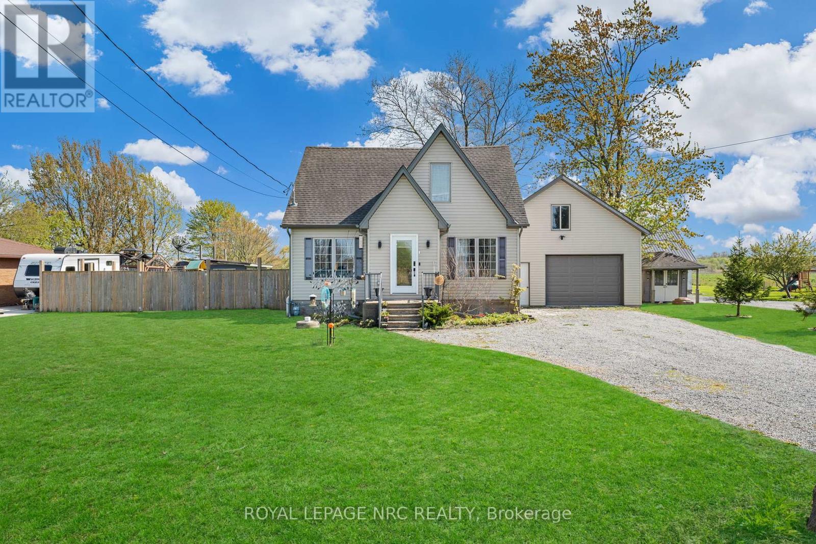 Property at 769 KILLALY STREET E image 3