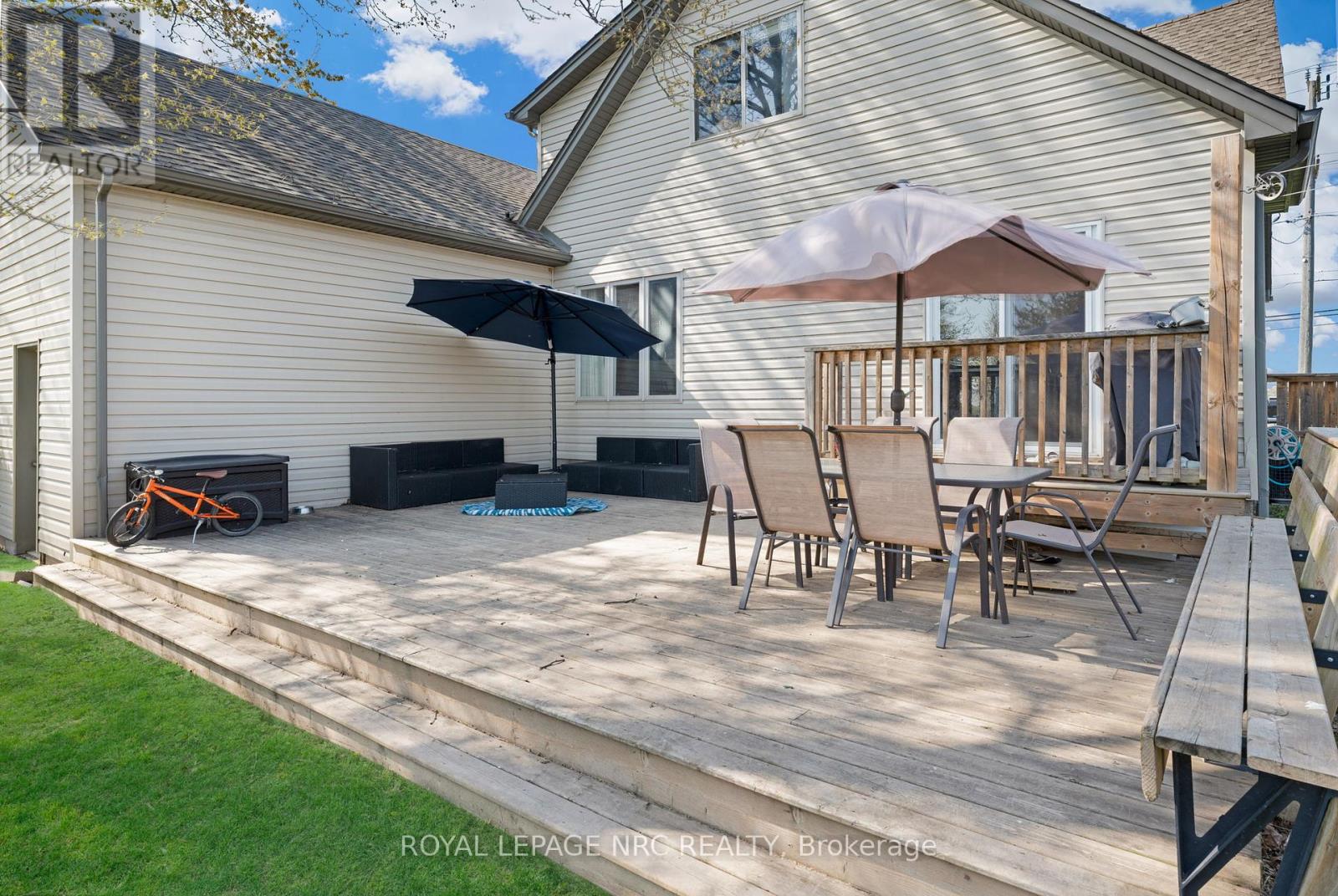 Property at 769 KILLALY STREET E image 4