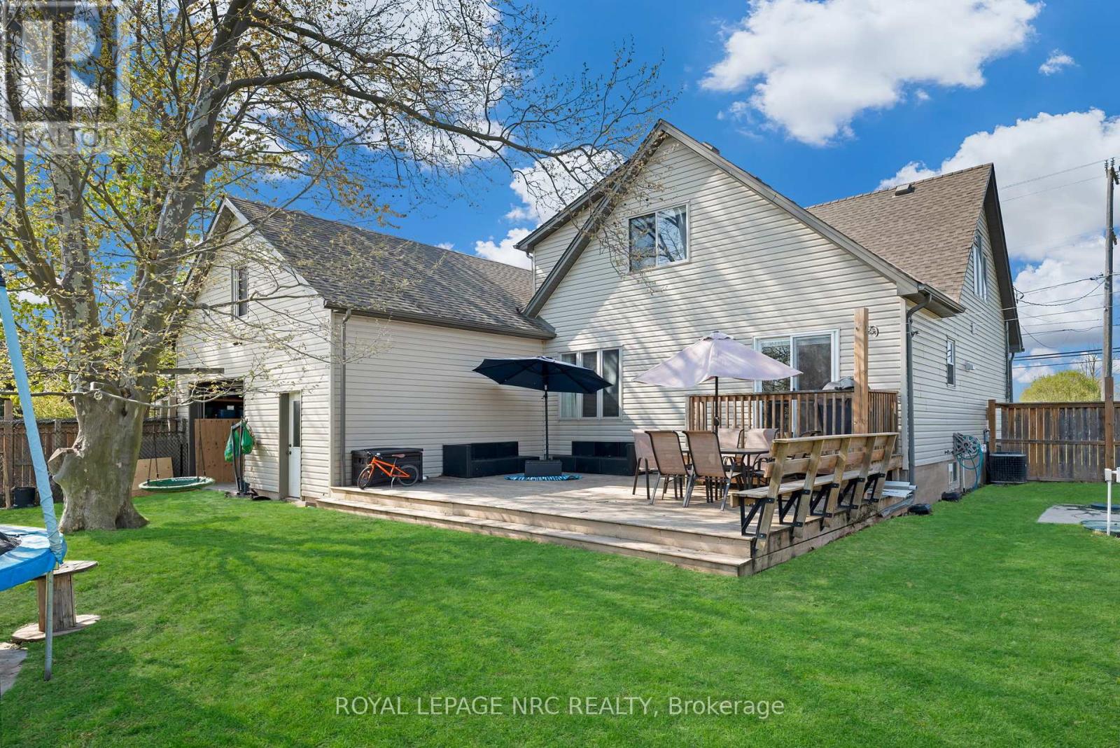 Property at 769 KILLALY STREET E image 5