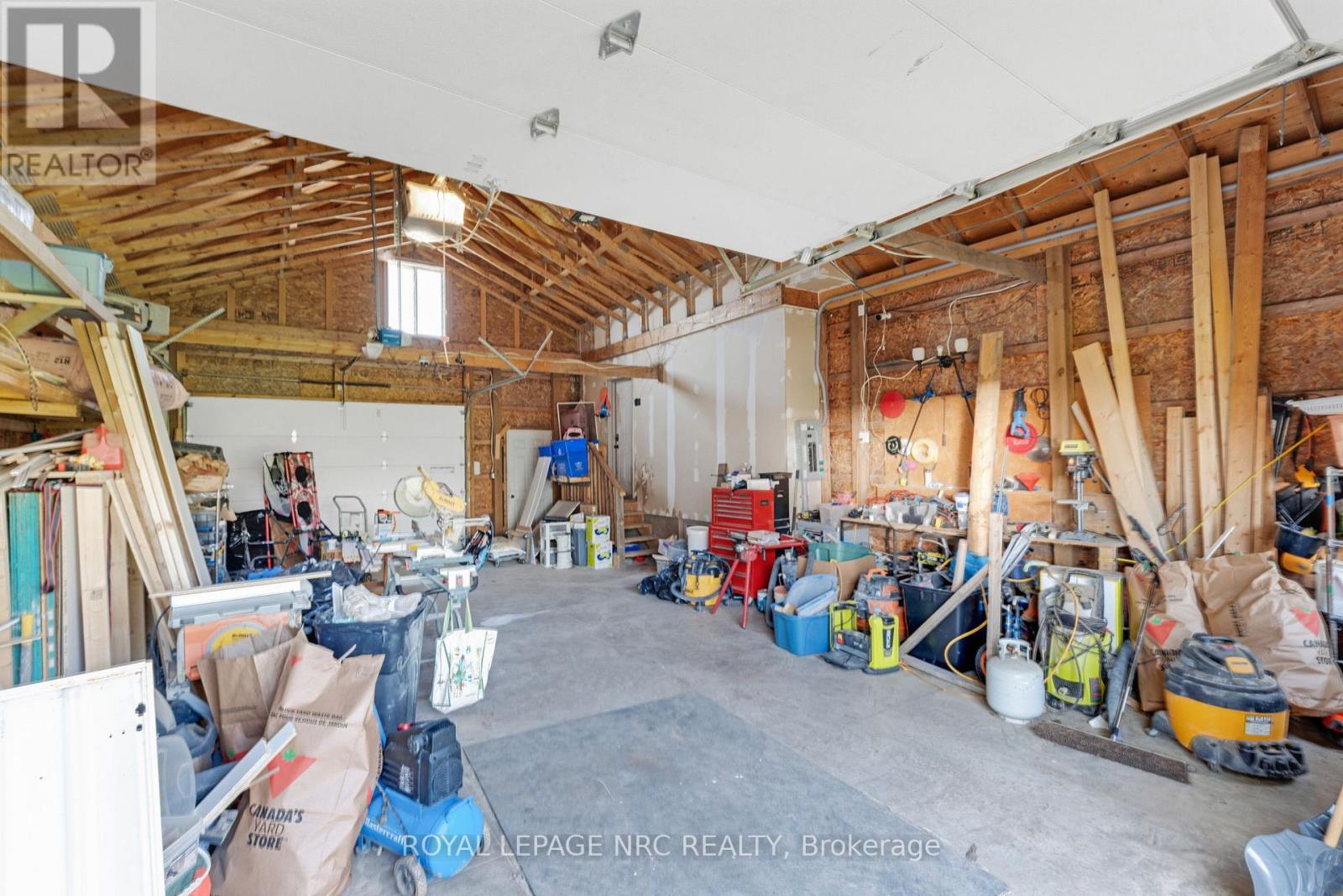 769 Killaly Street E, Port Colborne, Ontario  L3K 5V3 - Photo 9 - X12143571