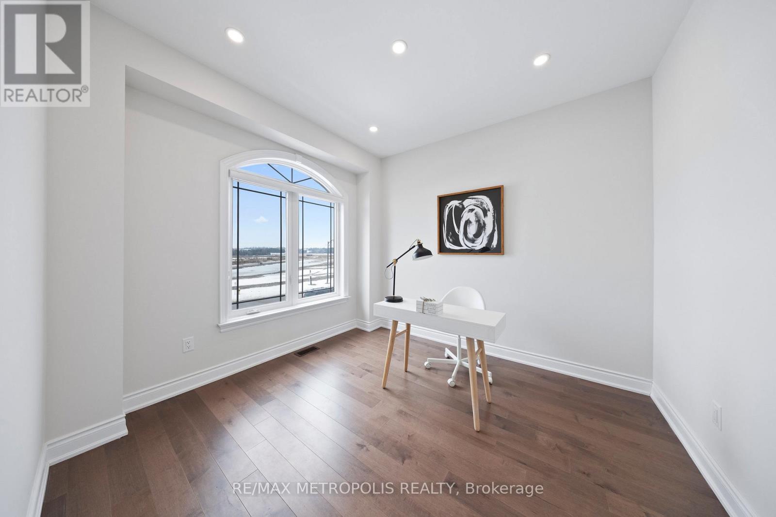 Property at 147 KENNEDY BOULEVARD image 5