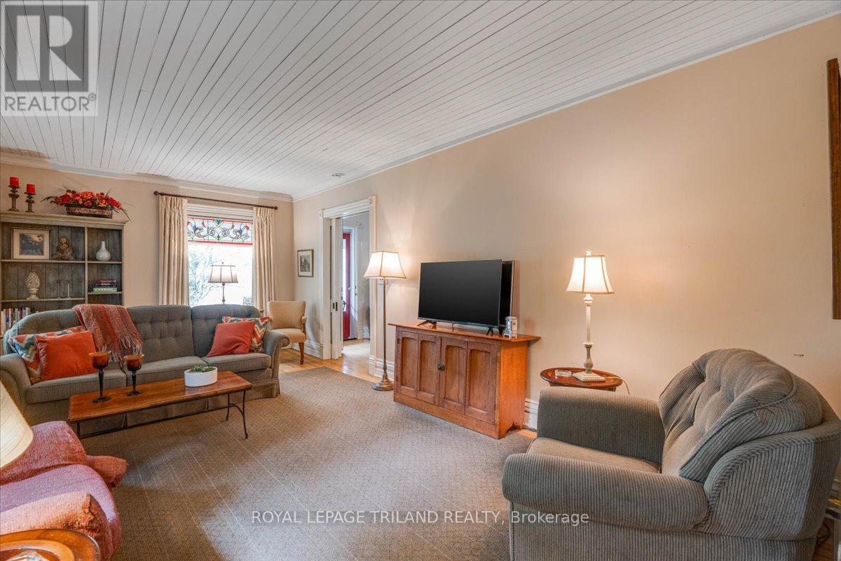 Photo 13 of 45 for 9907 Littlewood Drive