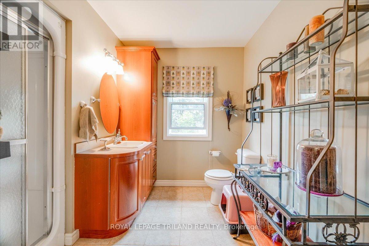Photo 25 of 45 for 9907 Littlewood Drive