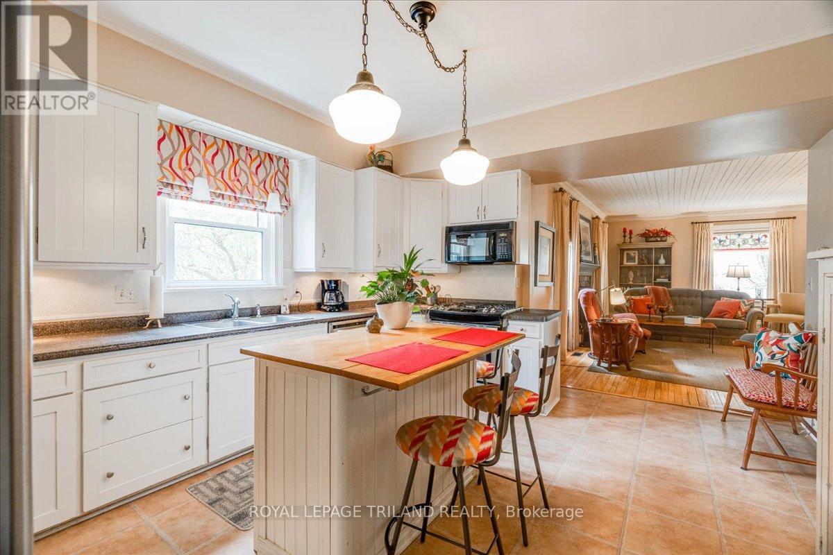 Photo 9 of 45 for 9907 Littlewood Drive