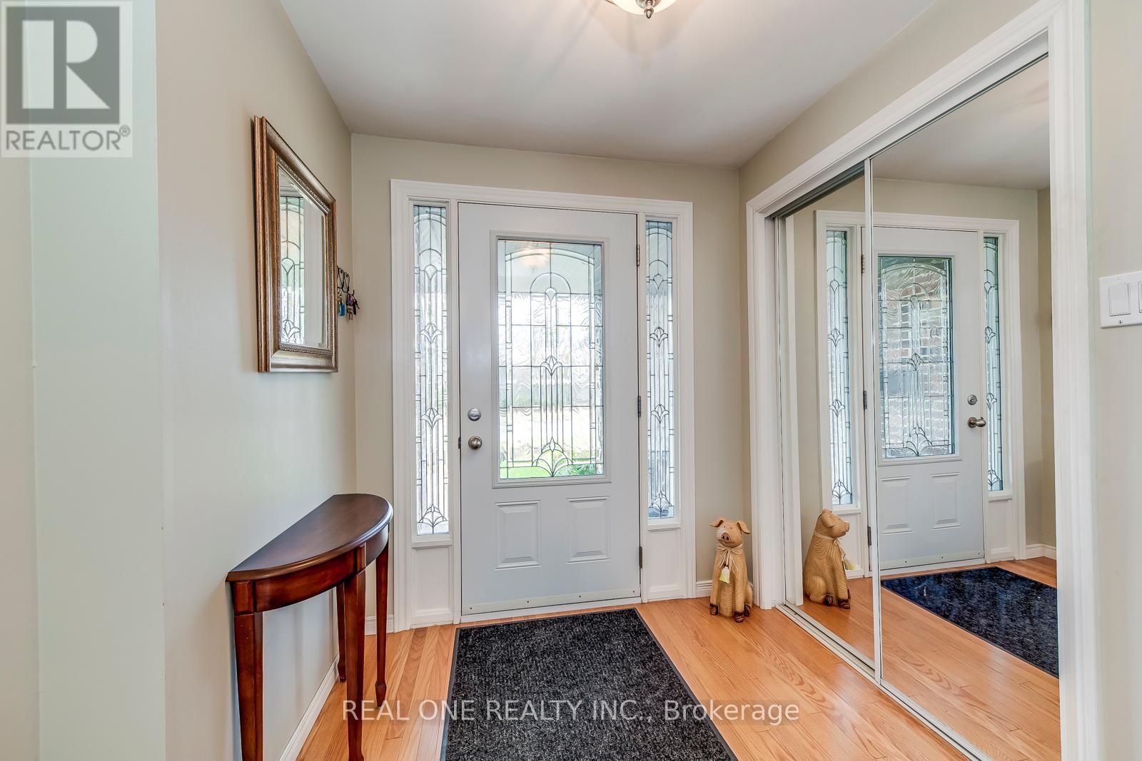 201 Arichat Road, Oakville, Ontario  L6J 5N5 - Photo 5 - W12112976