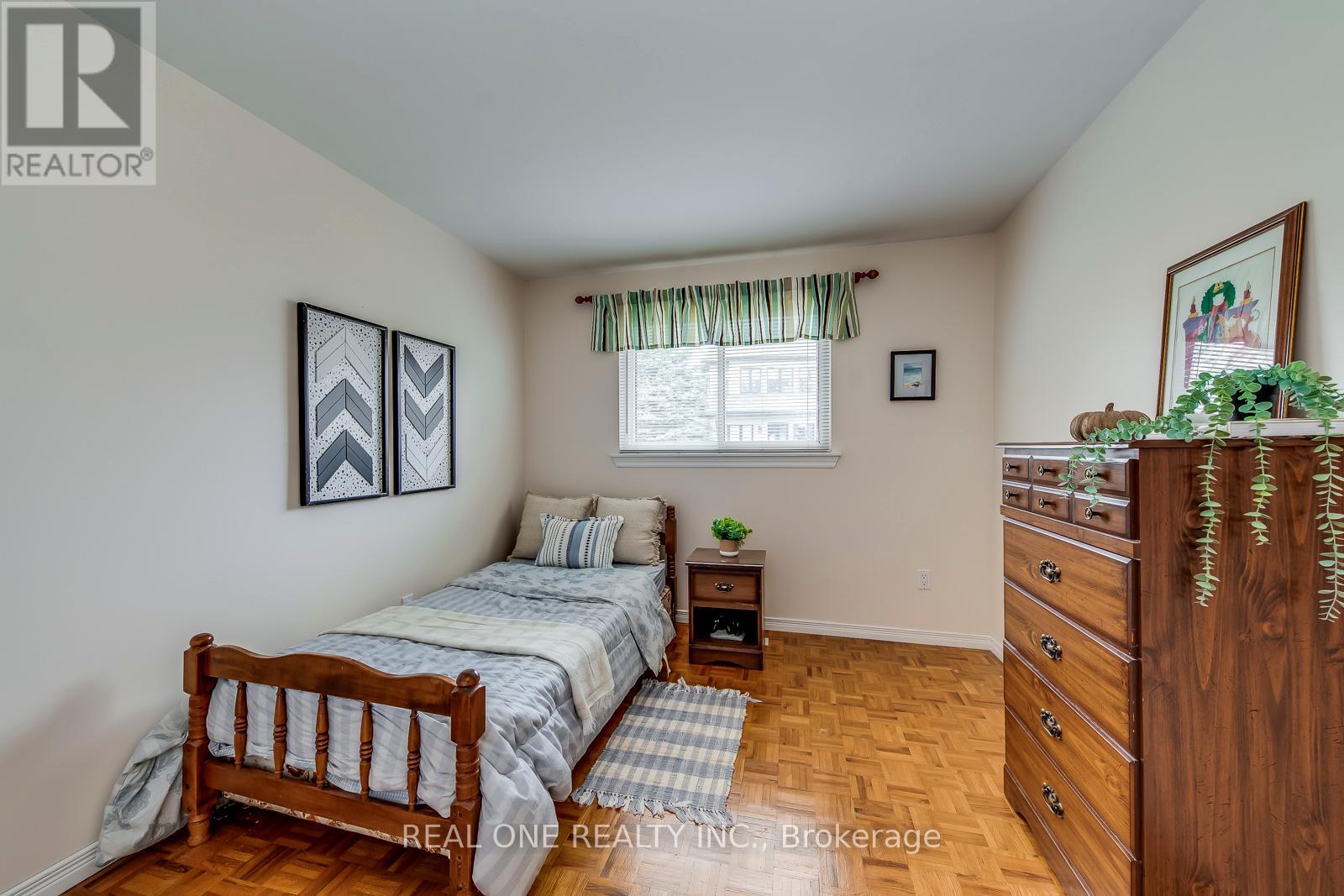 201 Arichat Road, Oakville, Ontario  L6J 5N5 - Photo 35 - W12112976