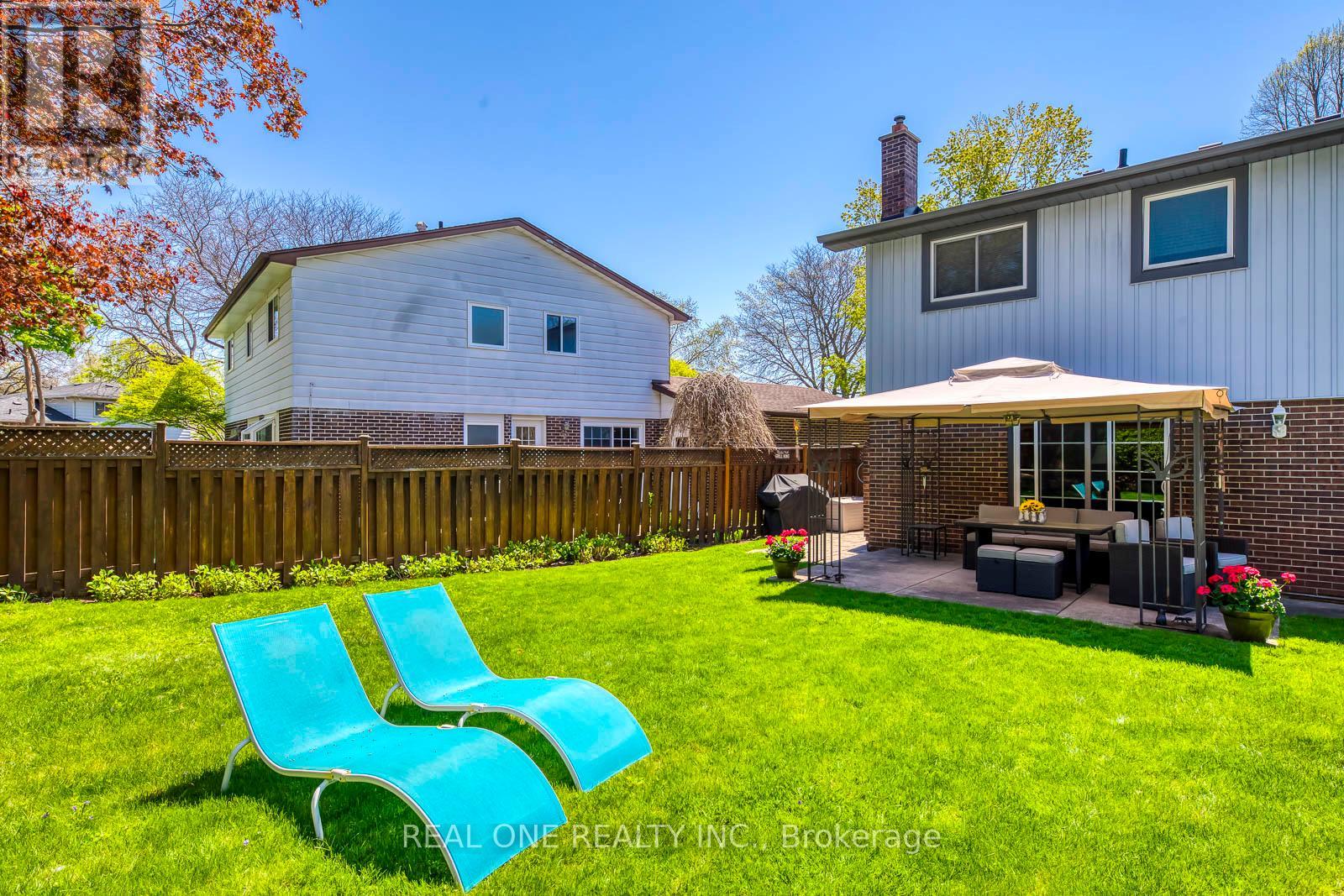 201 Arichat Road, Oakville, Ontario  L6J 5N5 - Photo 47 - W12112976