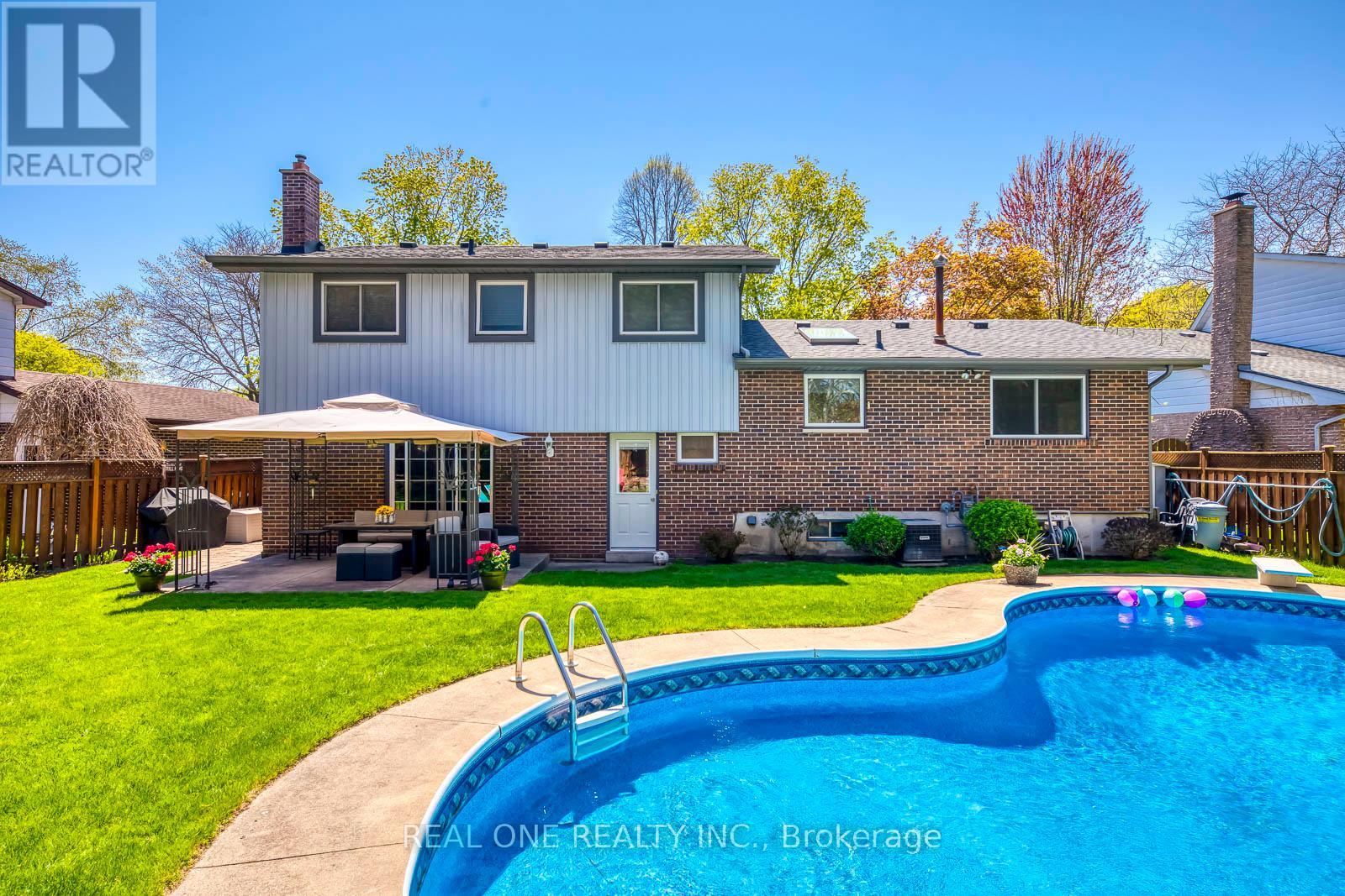 201 Arichat Road, Oakville, Ontario  L6J 5N5 - Photo 50 - W12112976