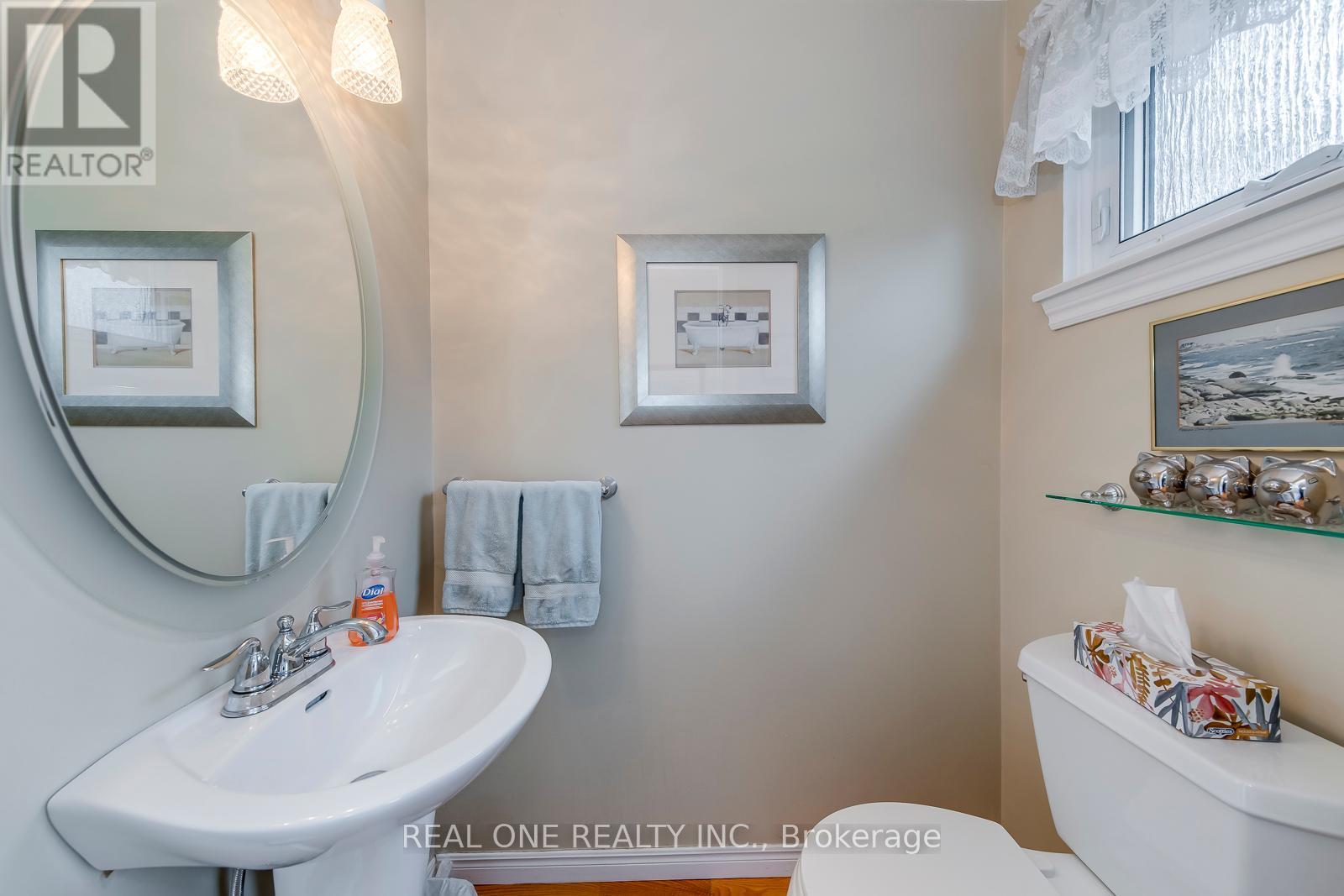 201 Arichat Road, Oakville, Ontario  L6J 5N5 - Photo 21 - W12112976
