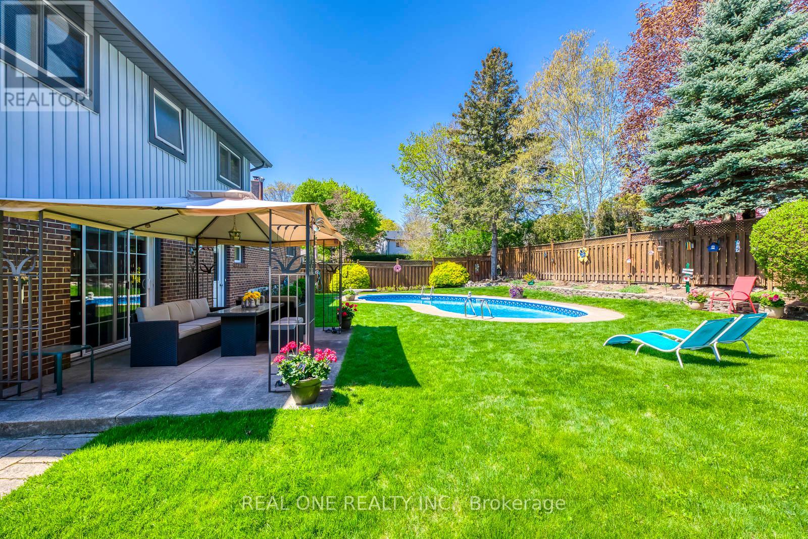 201 Arichat Road, Oakville, Ontario  L6J 5N5 - Photo 43 - W12112976