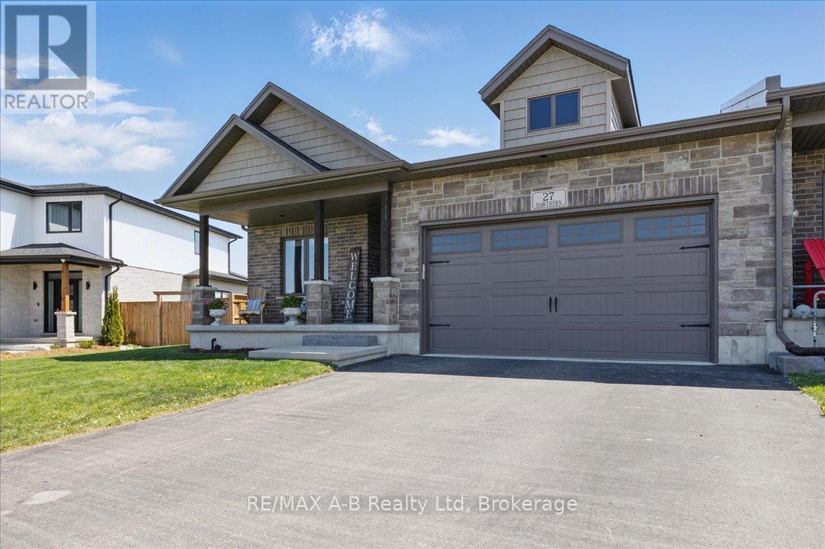 27 Hawthorn Court, St. Marys, Ontario  N4X 0B9 - Photo 4 - X12143569