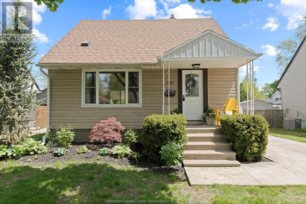 MLS# 25011909: 850 FRANCOIS COURT, Windsor, Canada