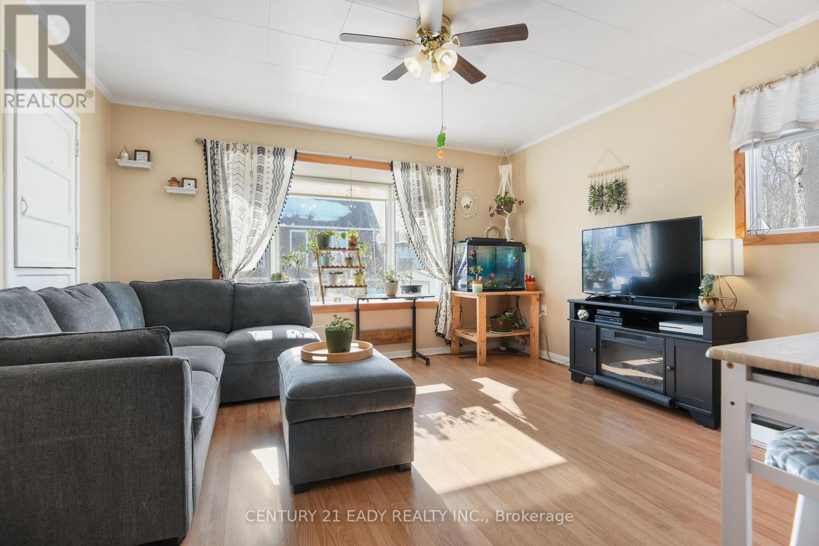 Property at 127 CAMERON AVENUE image 5