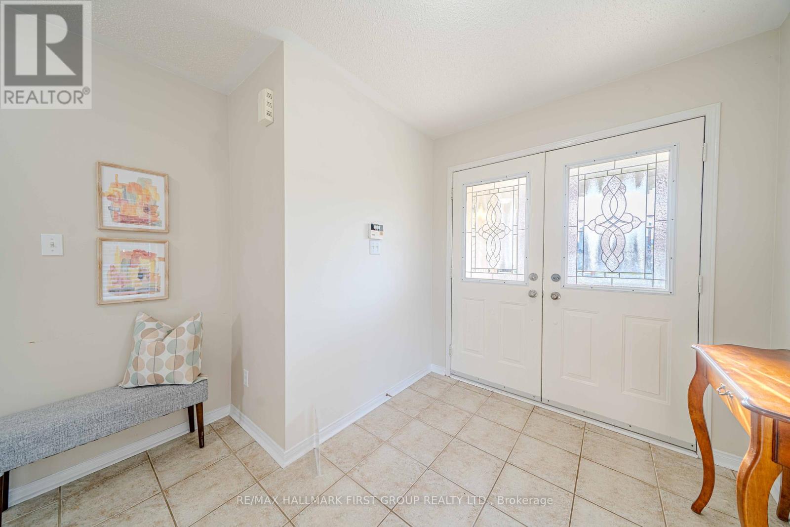 Property at 21 ARLSTON COURT image 5