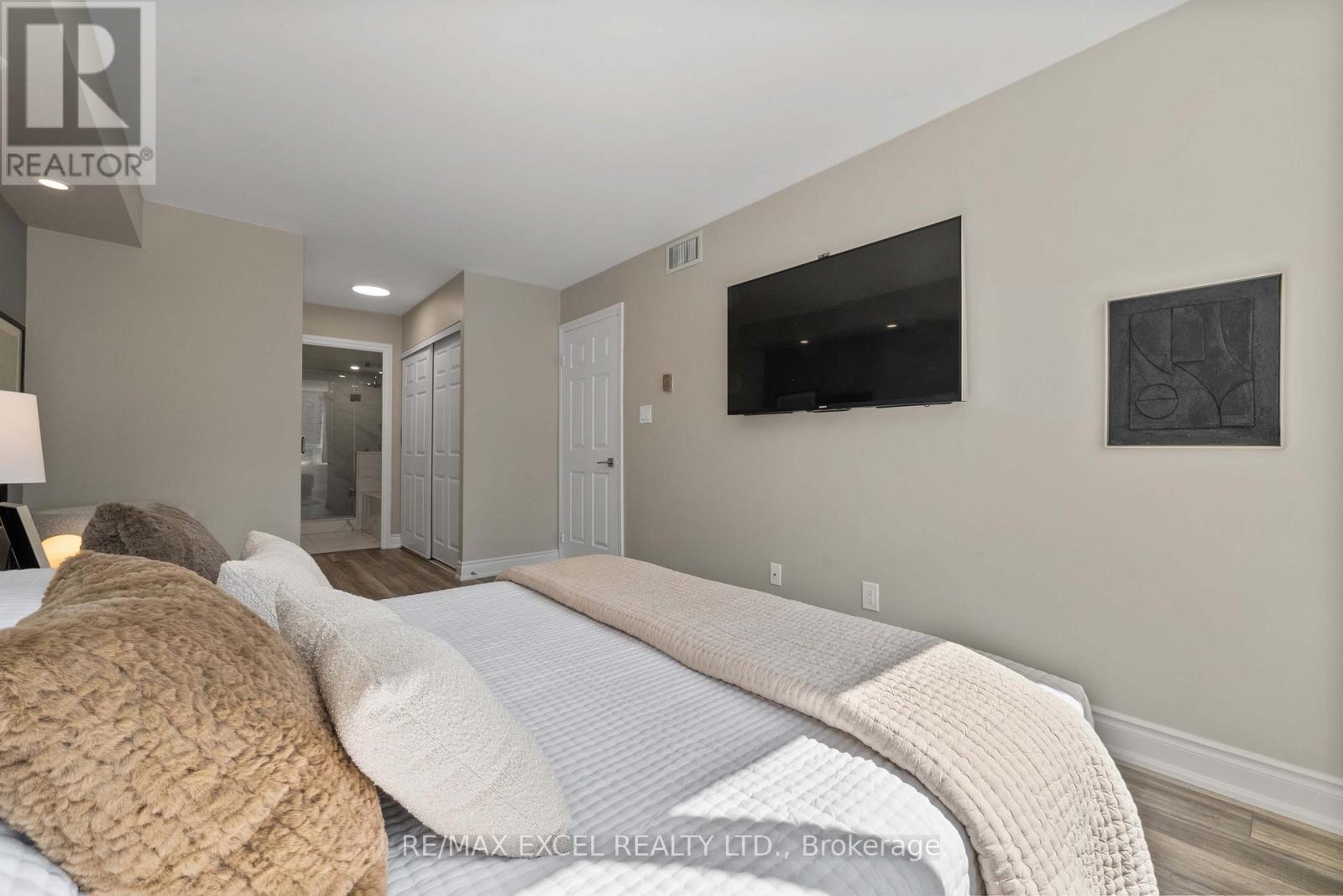 607 - 30 Greenfield Avenue, Toronto (Willowdale East), Ontario  M2N 6N3 - Photo 18 - C12143448