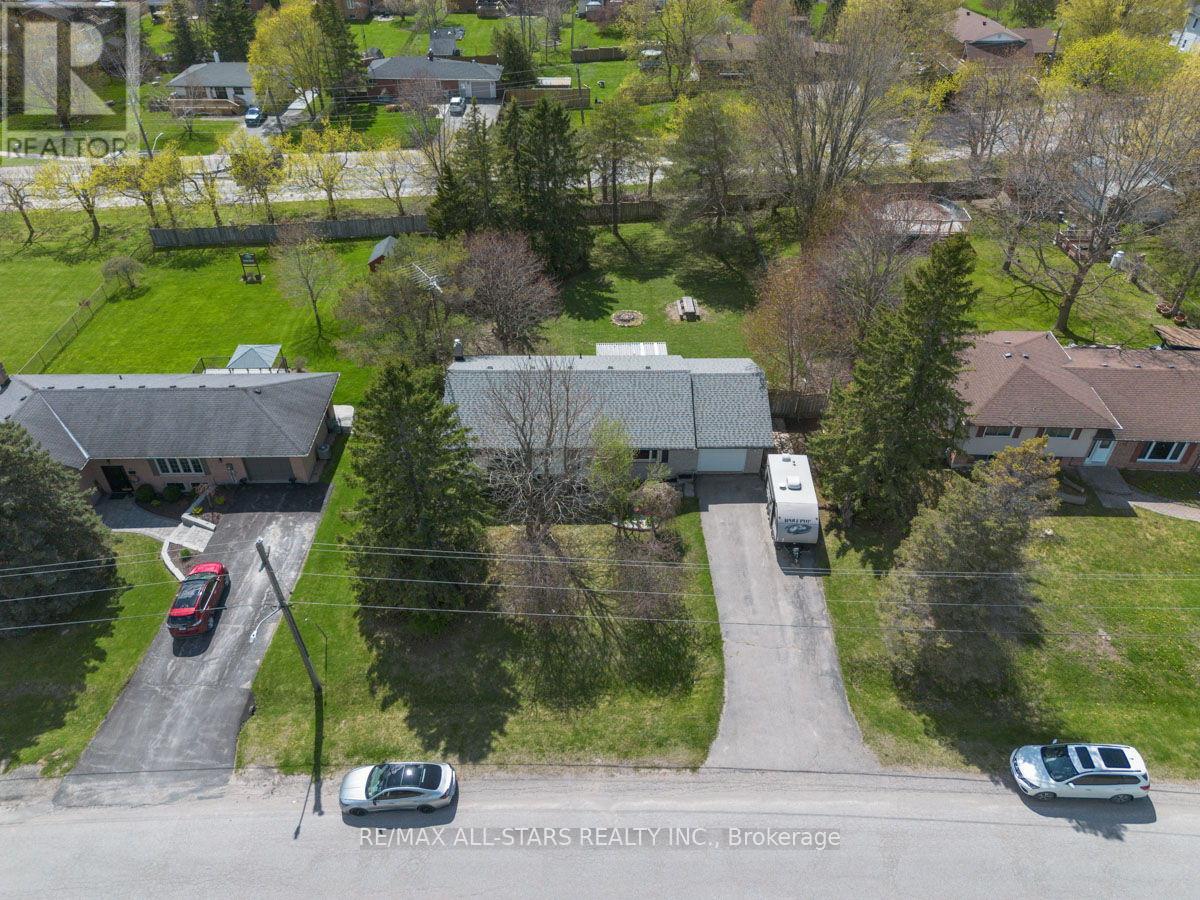 Property at 14 IANSON DRIVE image 2