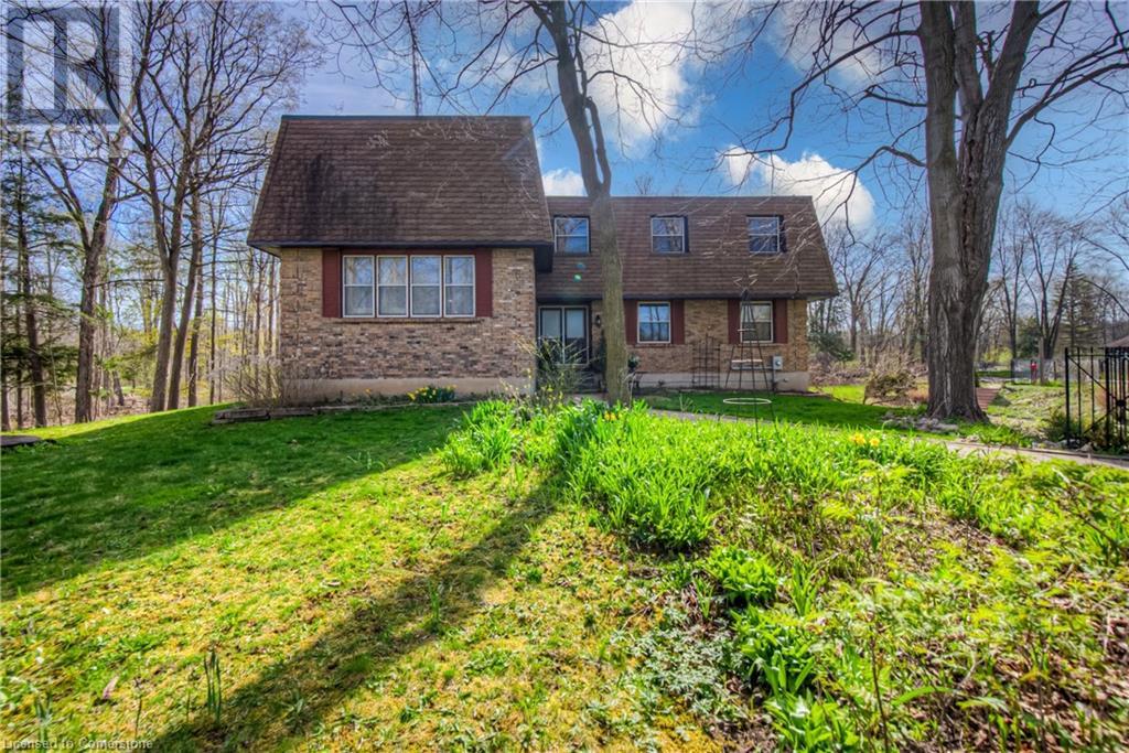 Property at 7 SQUIRE Court image 3