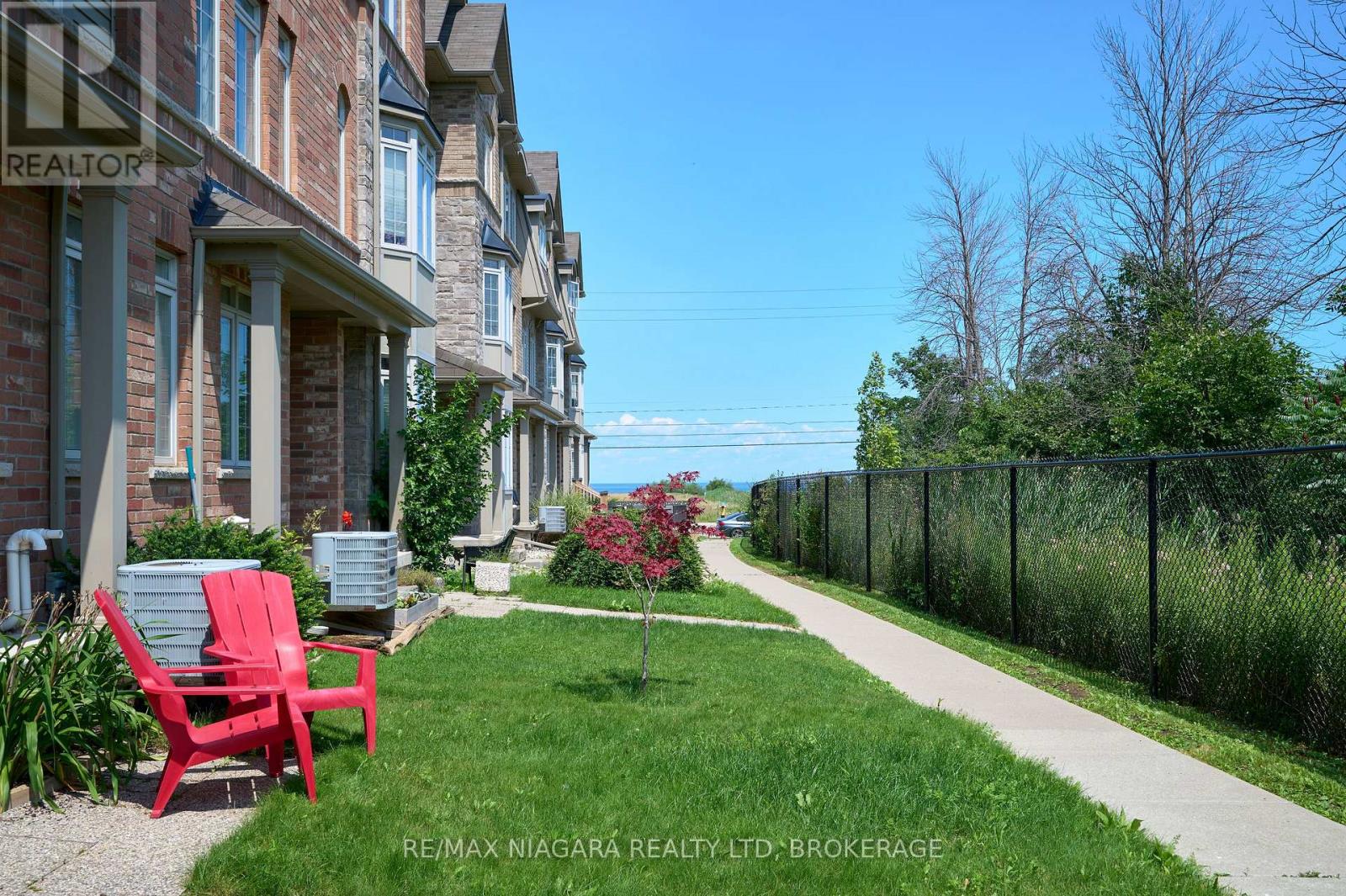 Property at 19 - 541 WINSTON ROAD image 2