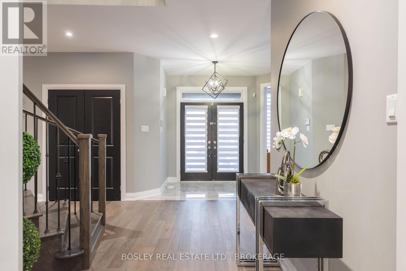 251 Shoreview Drive, Welland (Hwy 406/welland), Ontario  L3B 0H3 - Photo 12 - X12143600