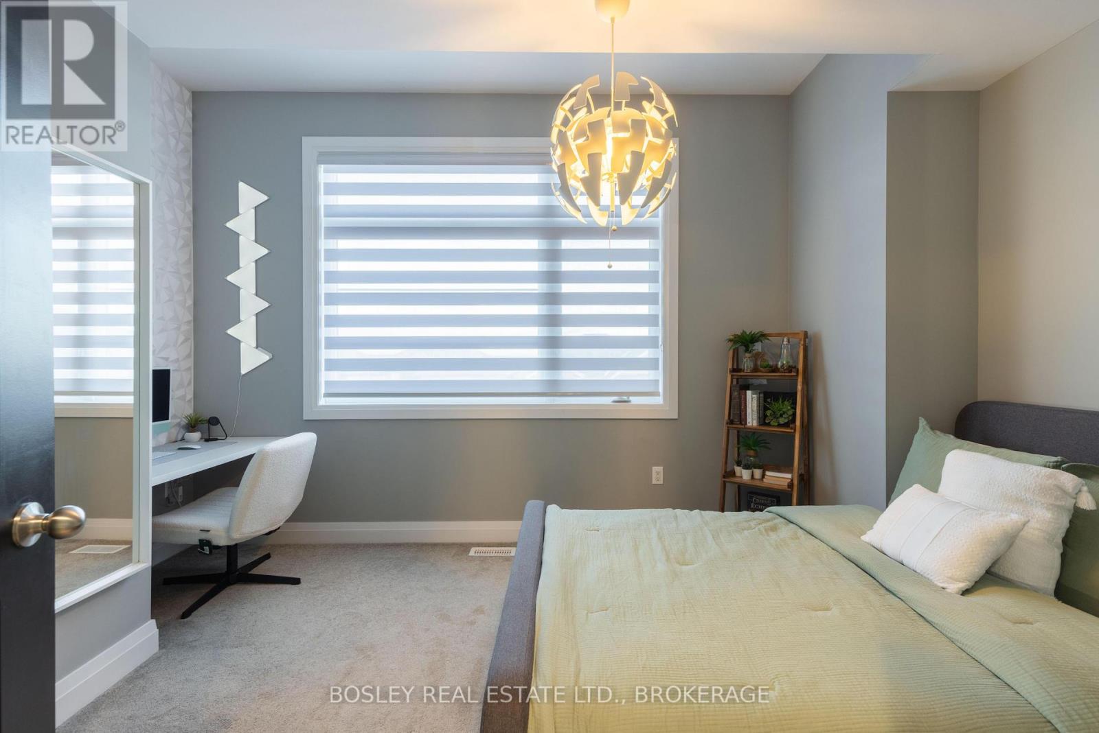 251 Shoreview Drive, Welland, Ontario  L3B 0H3 - Photo 34 - X12143600