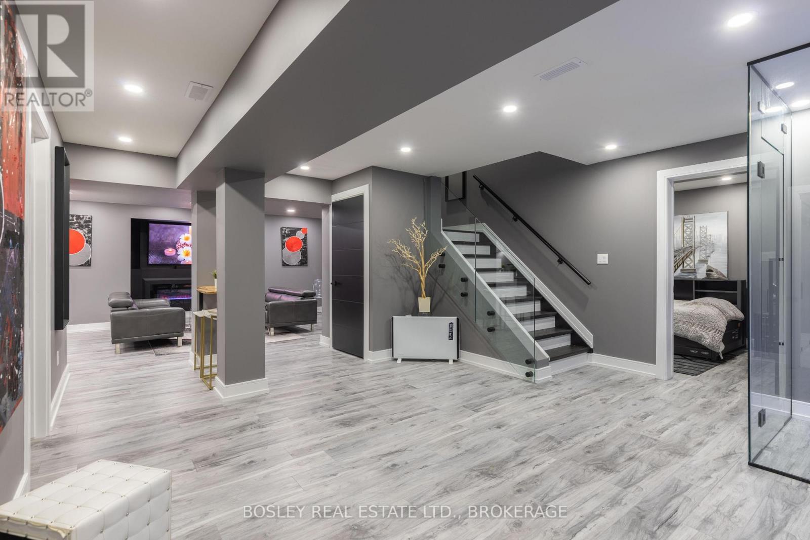 251 Shoreview Drive, Welland (Hwy 406/welland), Ontario  L3B 0H3 - Photo 40 - X12143600