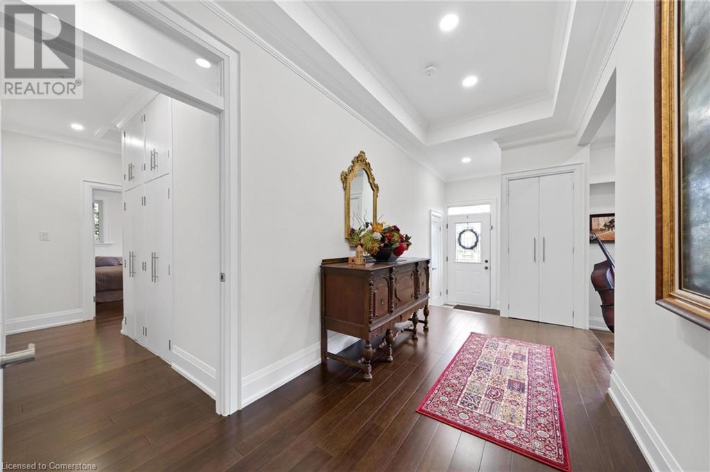 Property at 403 HESS Street S image 3