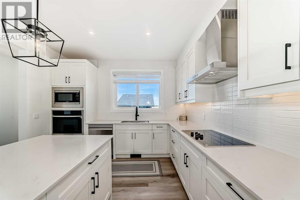 Property at 35 Silverton Glen Green SW image 5