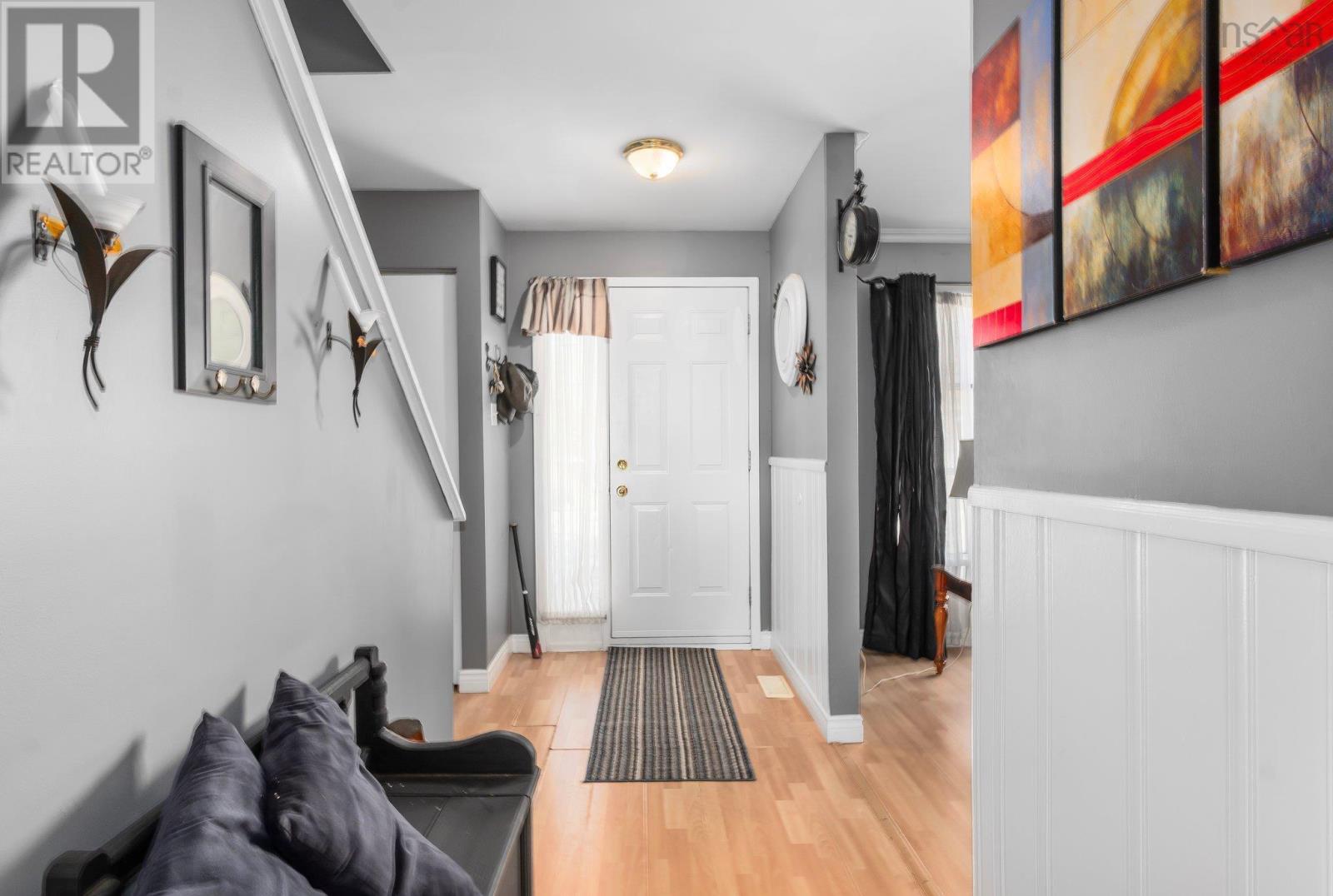 Property at 42 Gordon Court image 4