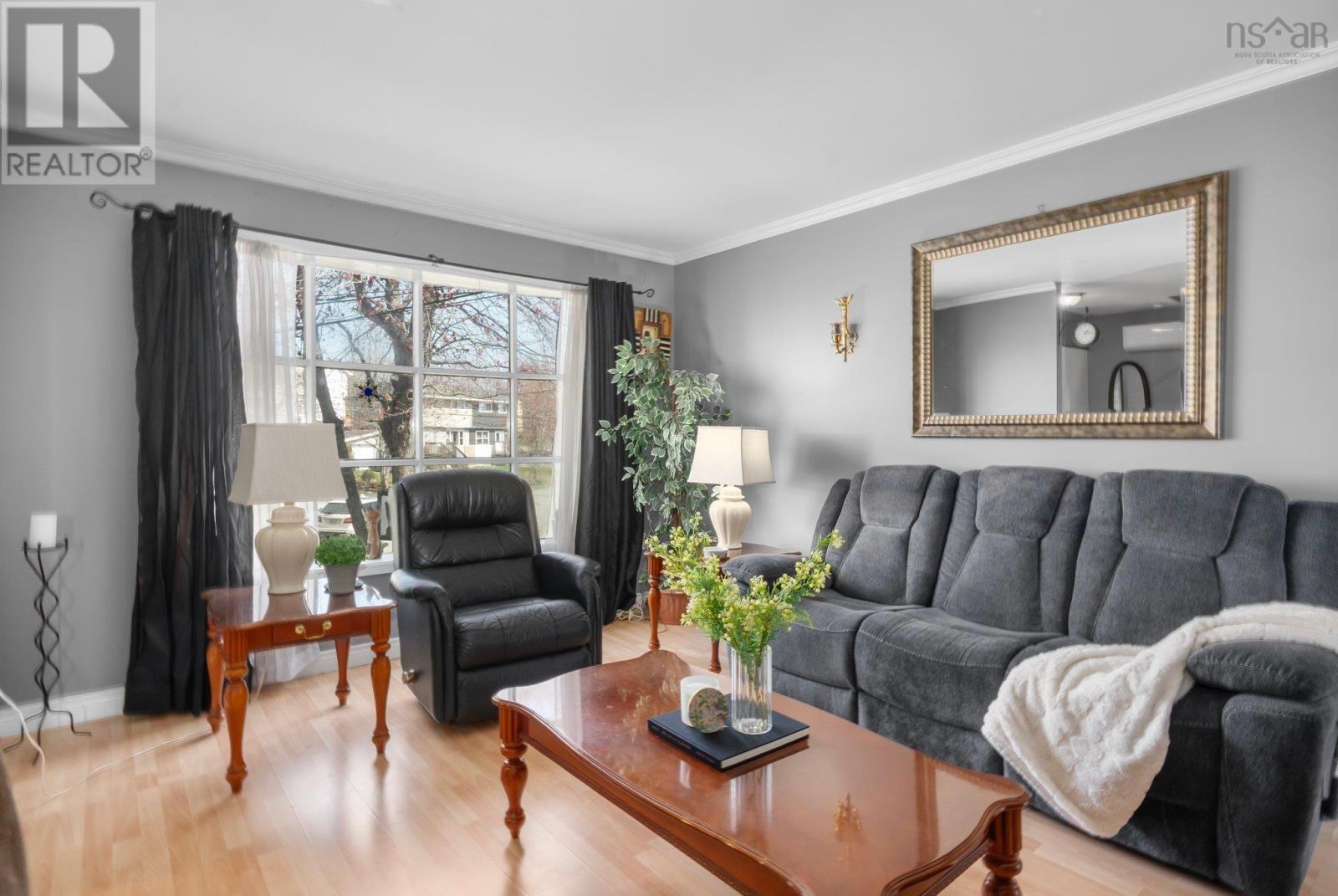 Property at 42 Gordon Court image 5