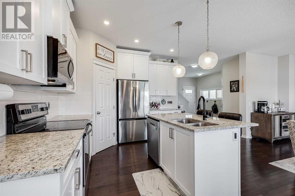 197 Hillcrest Drive Sw, Airdrie, Alberta  T4B 0Y8 - Photo 11 - A2220202
