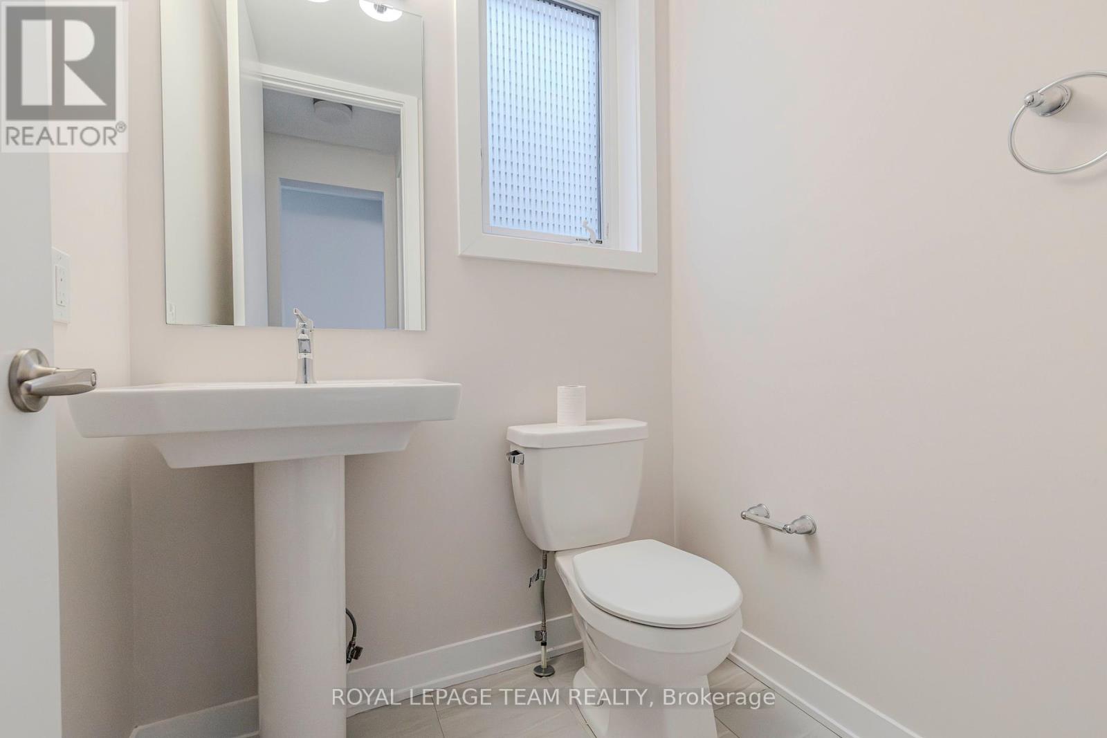 276 Appalachian Circle Circle, Ottawa, Ontario  K2J 6X2 - Photo 3 - X12143640