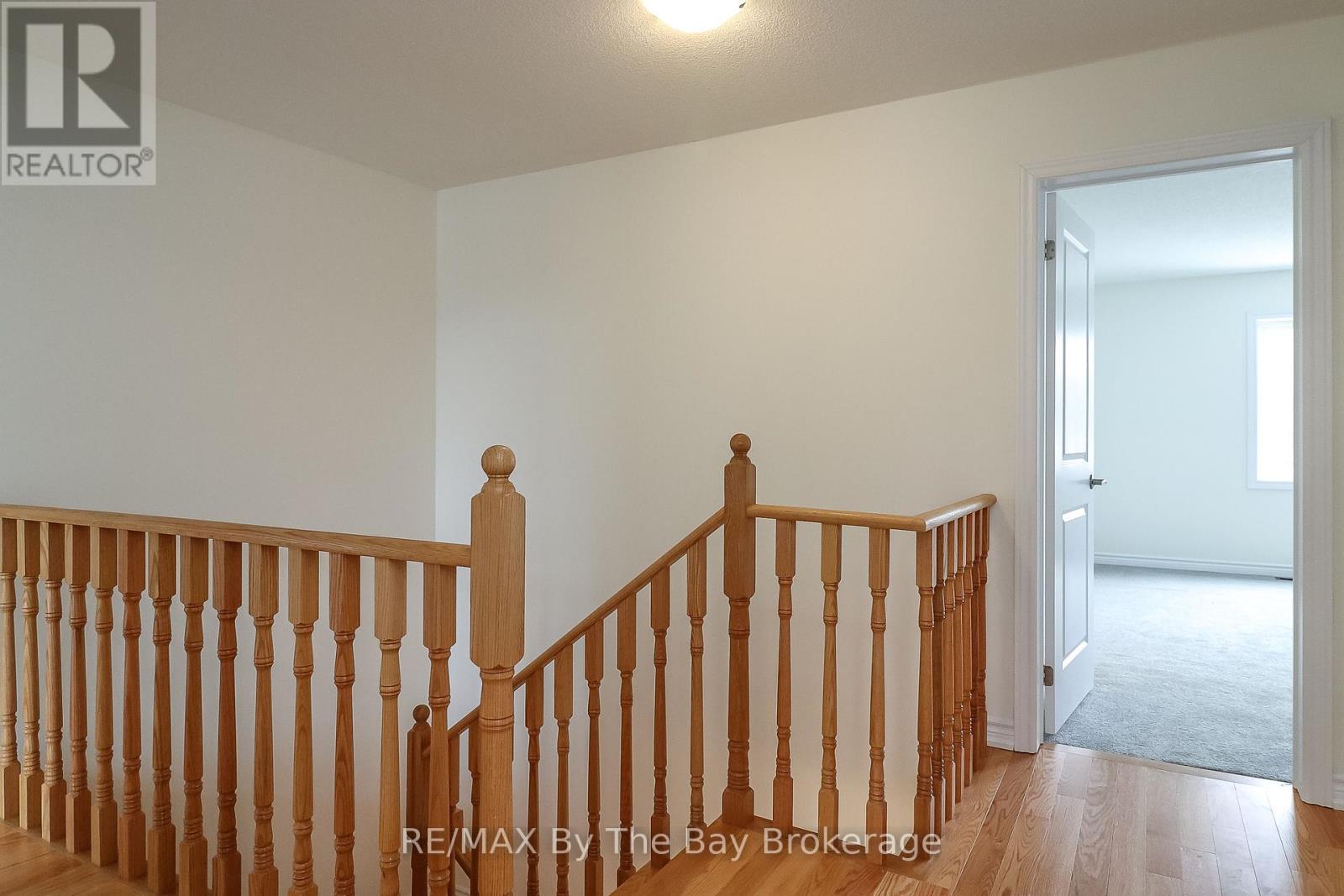 151 Rosanne Circle, Wasaga Beach, Ontario  L9Z 0N1 - Photo 27 - S12143616