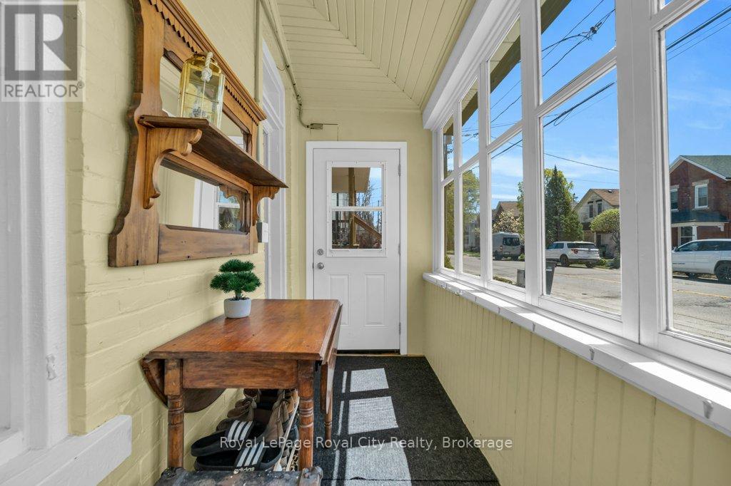 144 Ontario Street, Guelph, Ontario  N1E 3B4 - Photo 8 - X12143637