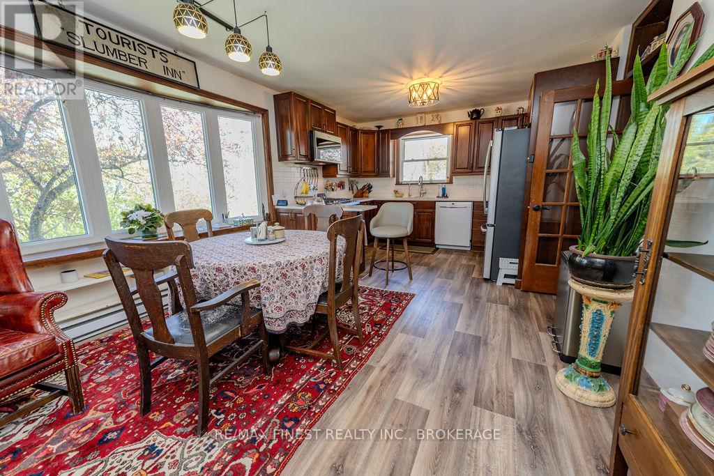 265 Dundas Street W, Greater Napanee, Ontario  K7R 2B2 - Photo 18 - X12142616