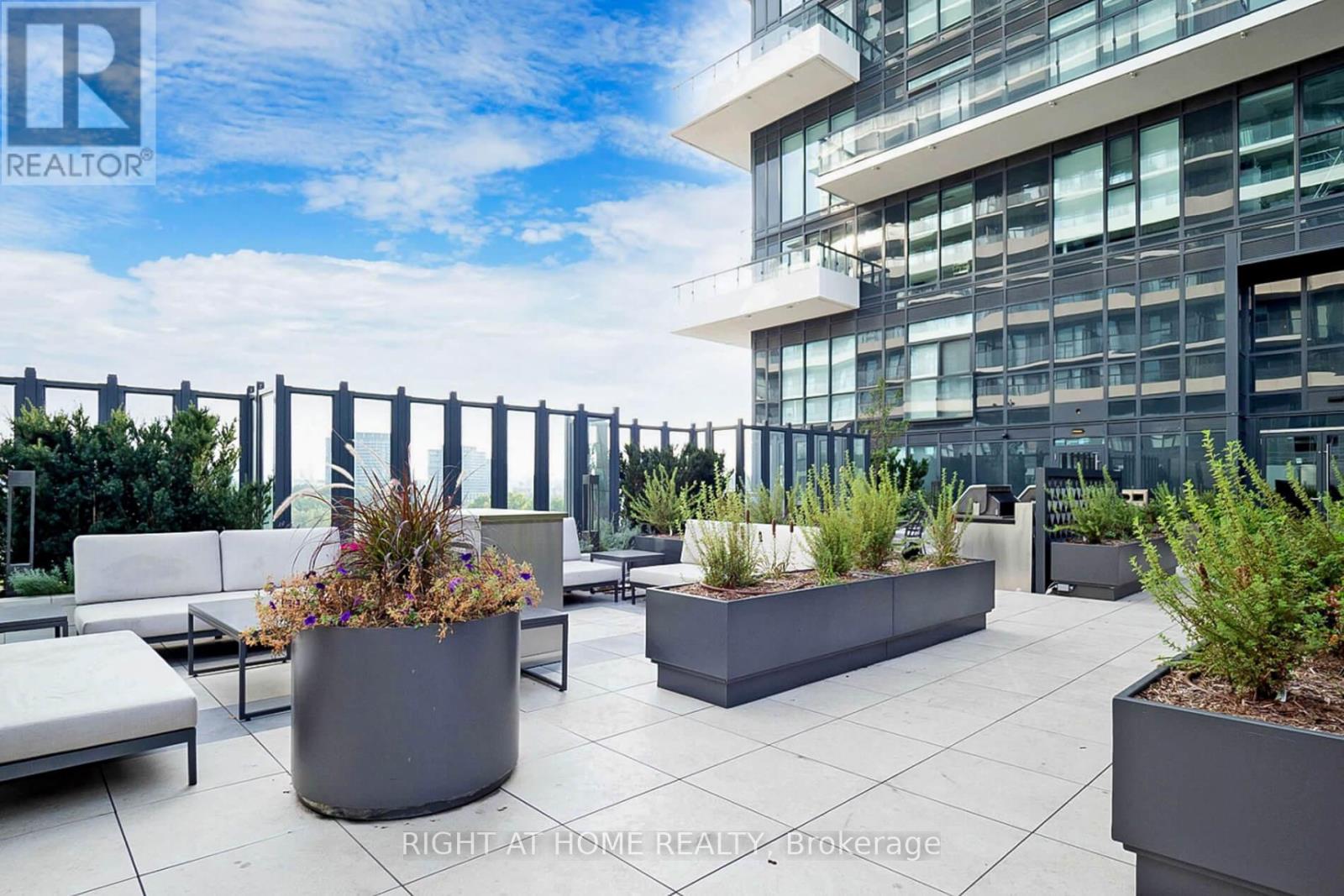 3101 - 30 Inn On The Park Drive, Toronto, Ontario  M3C 0P7 - Photo 37 - C12143643