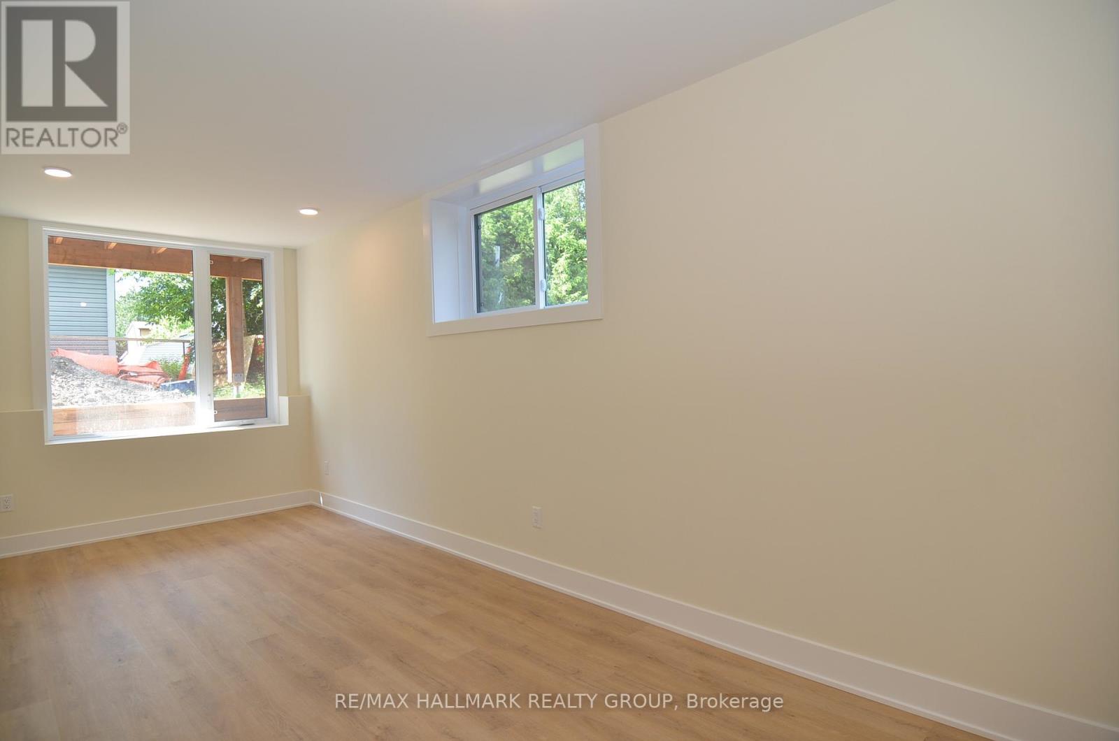 183 Columbus Avenue, Ottawa, Ontario  K1K 1P7 - Photo 6 - X11912671