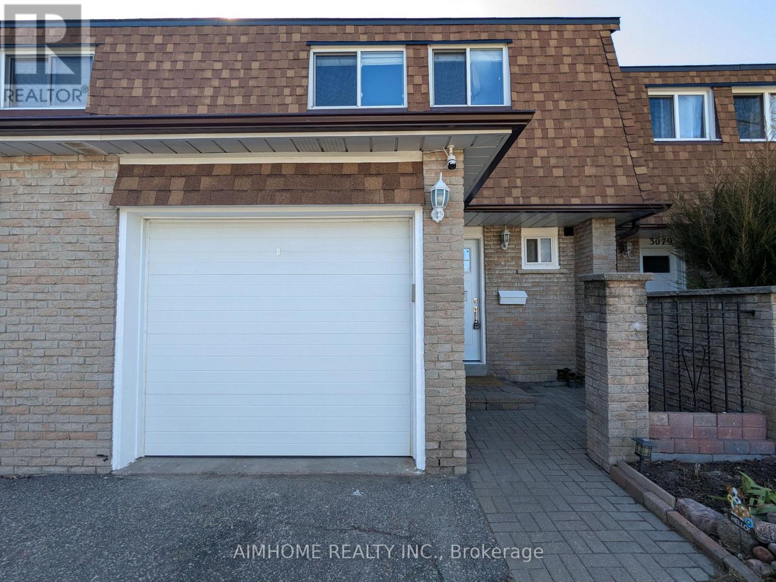 3081 Bridletowne Circle, Toronto, Ontario  M1W 1S8 - Photo 2 - E12143598
