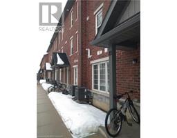 242 PENETANGUISHENE Road Unit# 15, barrie, Ontario