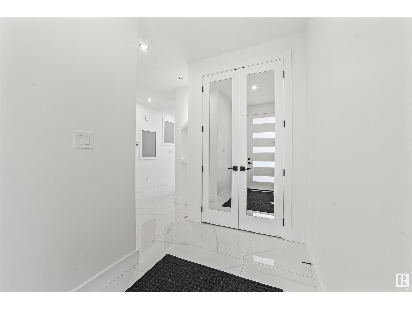 Property at #2642 63 AVE image 3